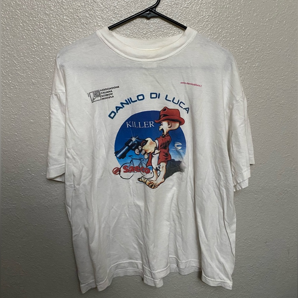 Really cool vintage tee from 2002 cool little front piece